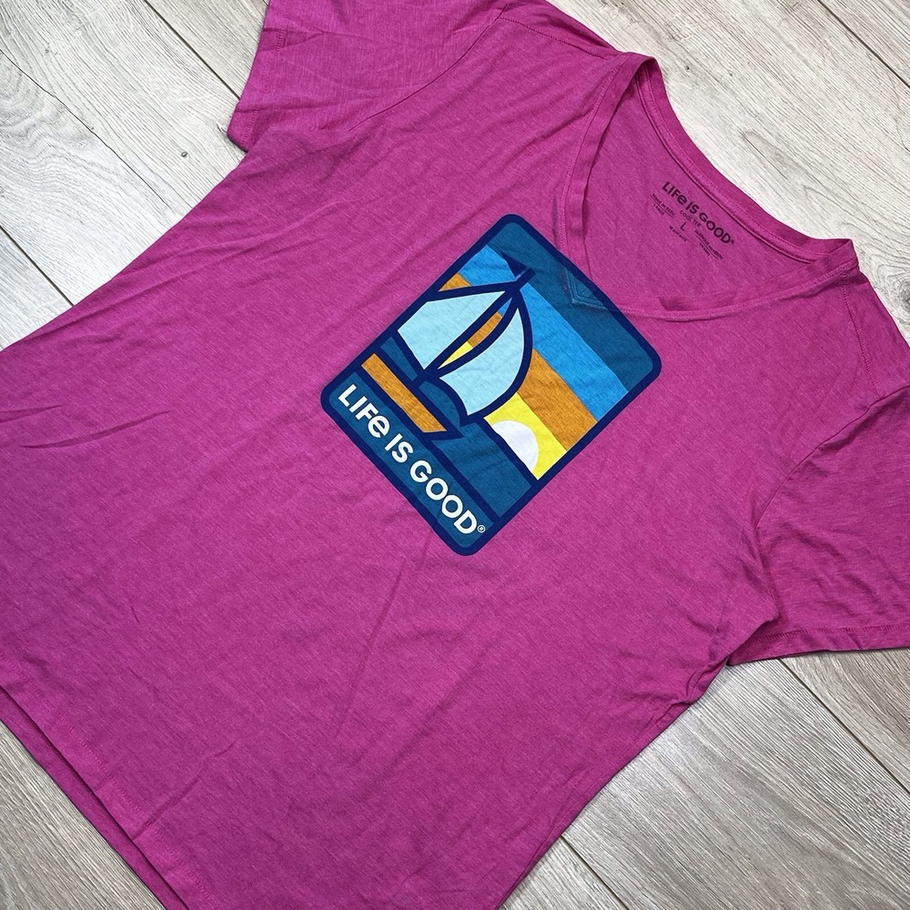 Life is Good Women's‎ Large Cool T-Shirt Sailboat Graphic Short Sleeve Top